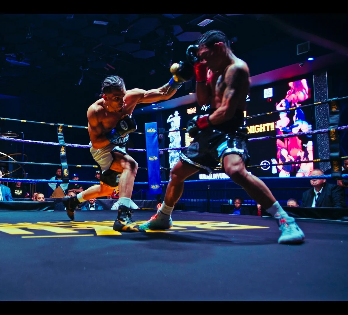 BiYu Trio to Box on Gloves & Glory Card